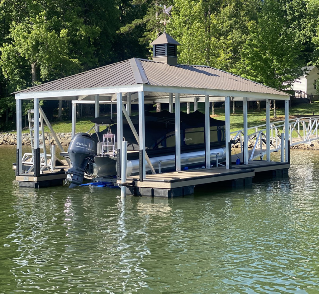Top-rated floating covered dock fabrication and installation on Lake  Hartwell South Carolina - Master Docks